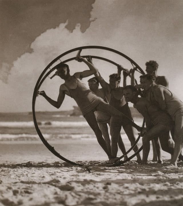 #40 The surf wheel, 1931