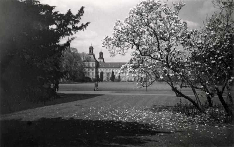 #25 Kurfürstliches Schloss, circa 1935