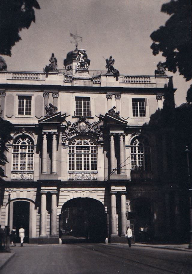 #27 Koblenzer Tor in summer, July 20, 1937