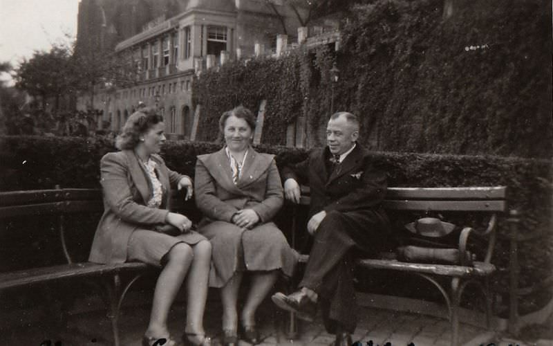 #36 Rheinufer, October 1940