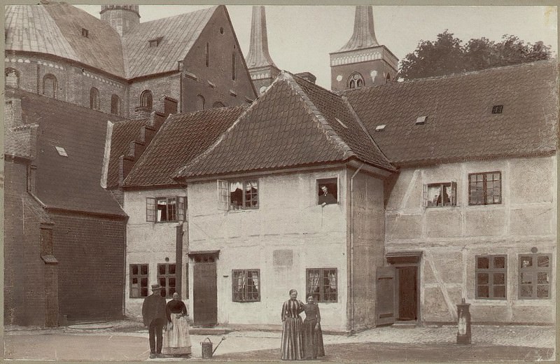 #1 The Old Free School of 1724