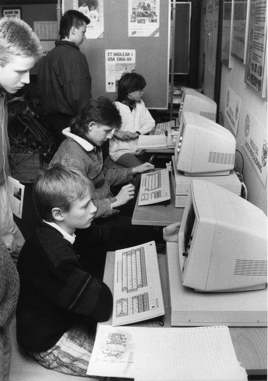 #75 Maglegårdsskolen, computers, 1981-1988