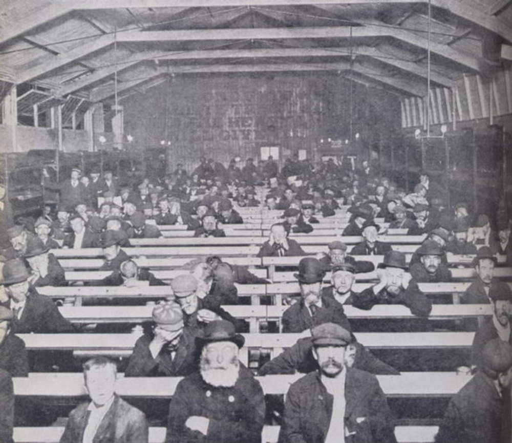 #5 Salvation Army homeless clients at Blackfriars, 1900.