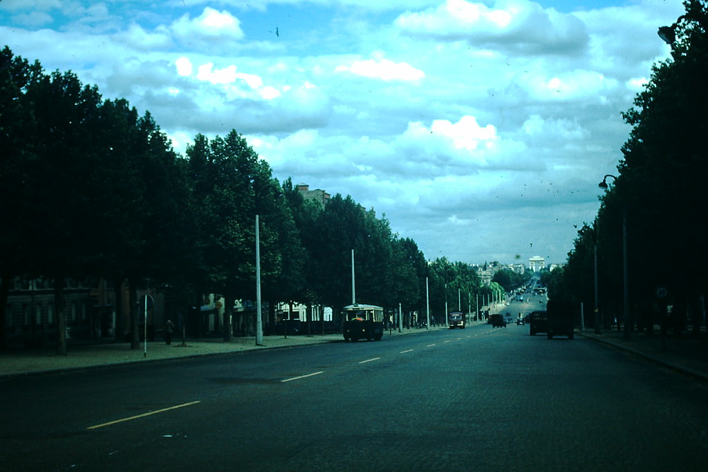 #1 Arc de Triomphe, France, 1954