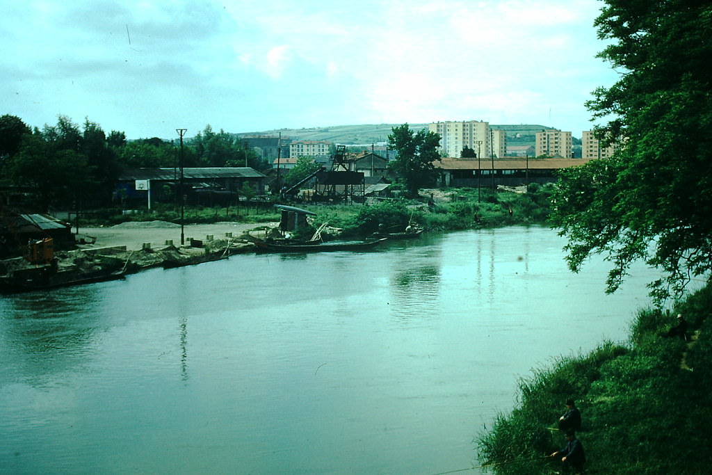 #73 The Garonne at Toulouse, France, 1954