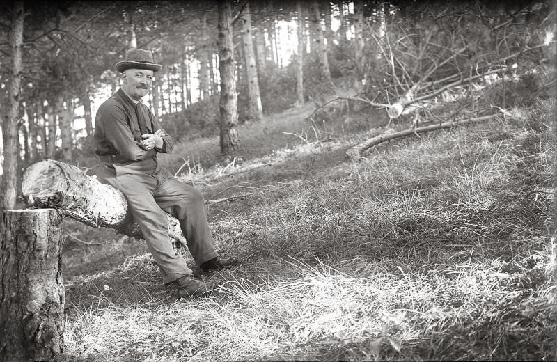 #21 Just a break, circa 1910