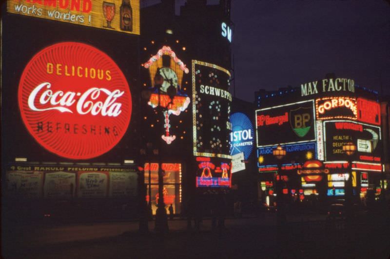 #4 Piccadilly Circus at night.