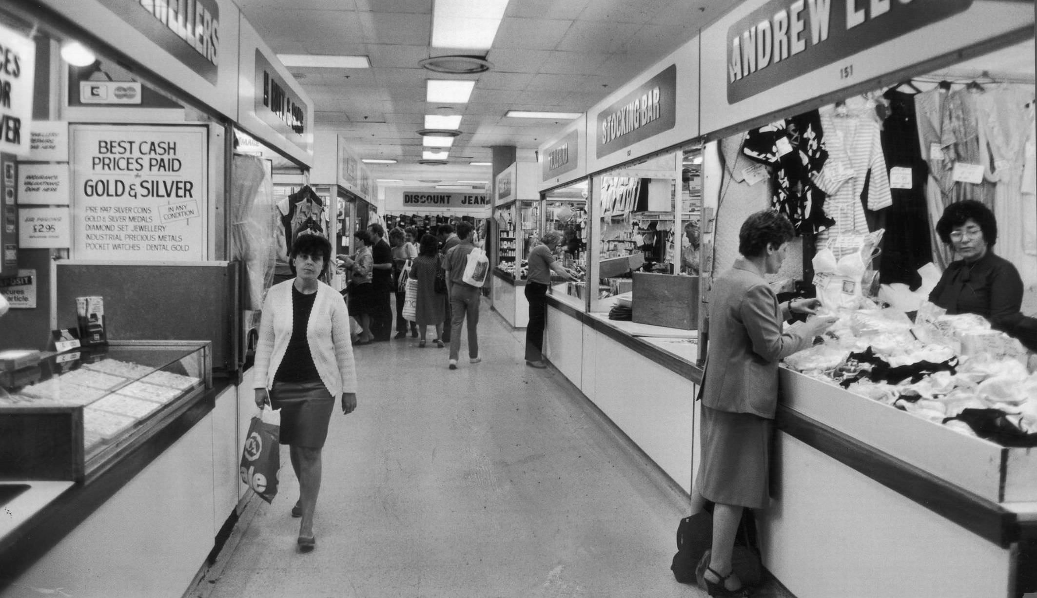 #4 Shoppers browsing in Manchester’s High Street Market