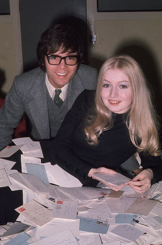#43 Mary Hopkin with Cliff Richardat the 1970 Eurovision Song Contest count when Hopkin’s ‘Knock Knock Who’s There?’ , 1970.