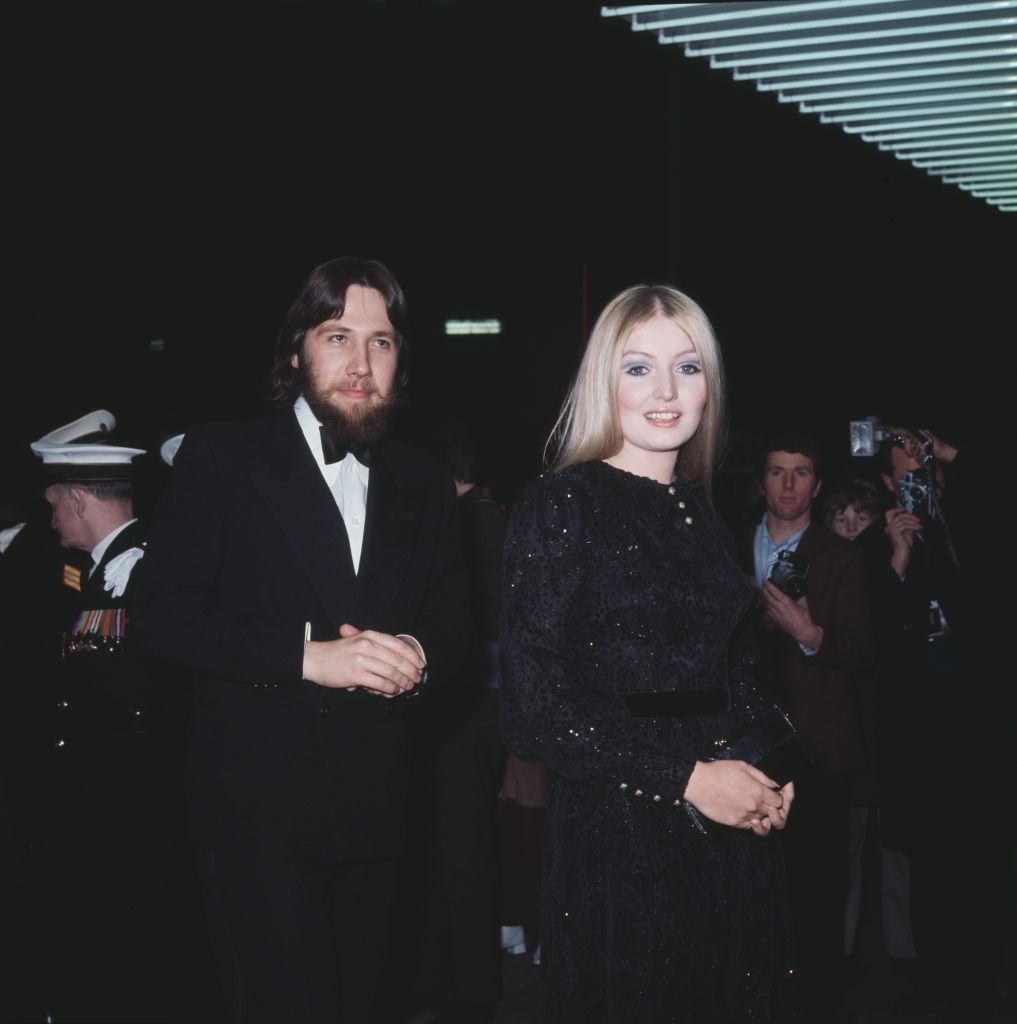 #53 Mary Hopkin arrives at the premiere of the film ‘The Tales of Beatrix Potter’, London, 1971.