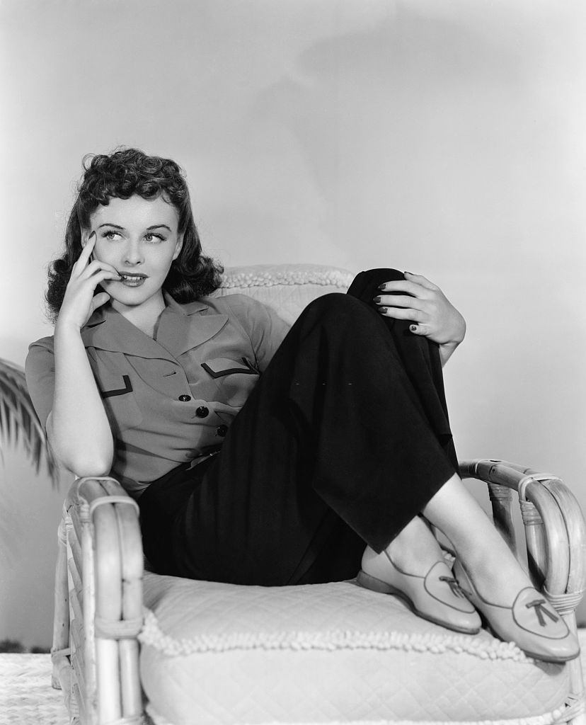 #41 Paulette Goddard sitting on the sofa, 1939.