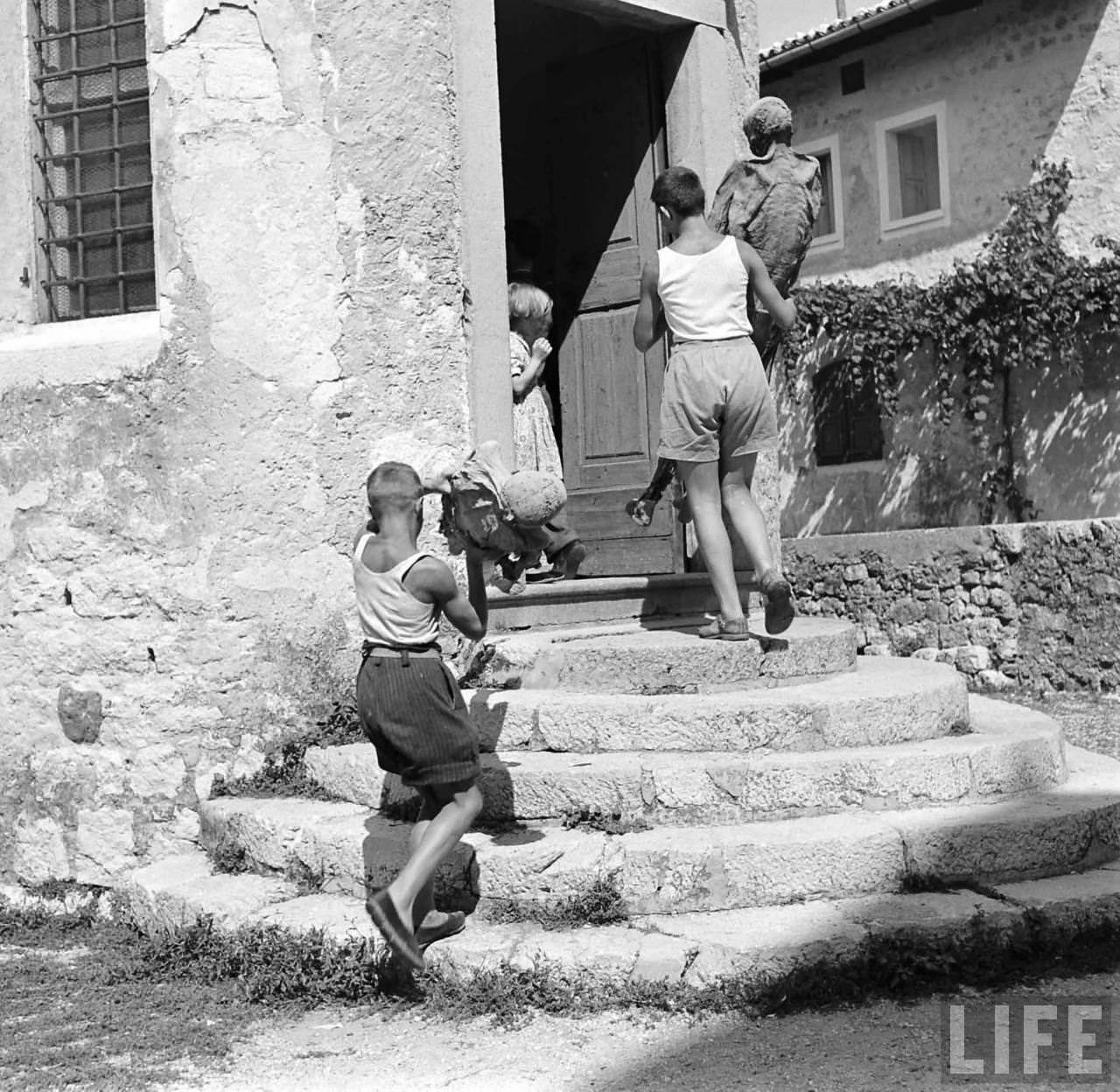 People Living with a Normal Life with Mummies in Venzone, Italy in 1950 Weird