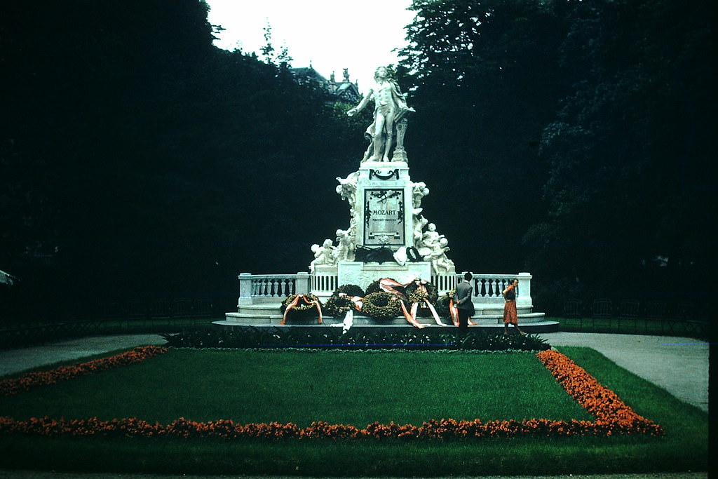 #15 Statue Mozart in Burggarten, Vienna, 1953