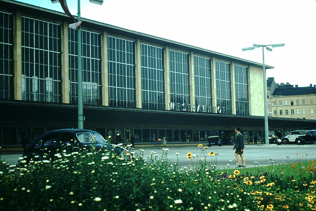 #3 Westbahnhof Station, Vienna, 1953