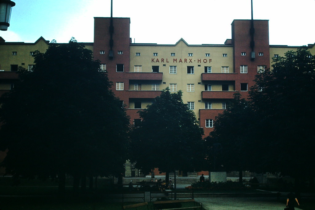 #5 Housing Project, Vienna, 1953