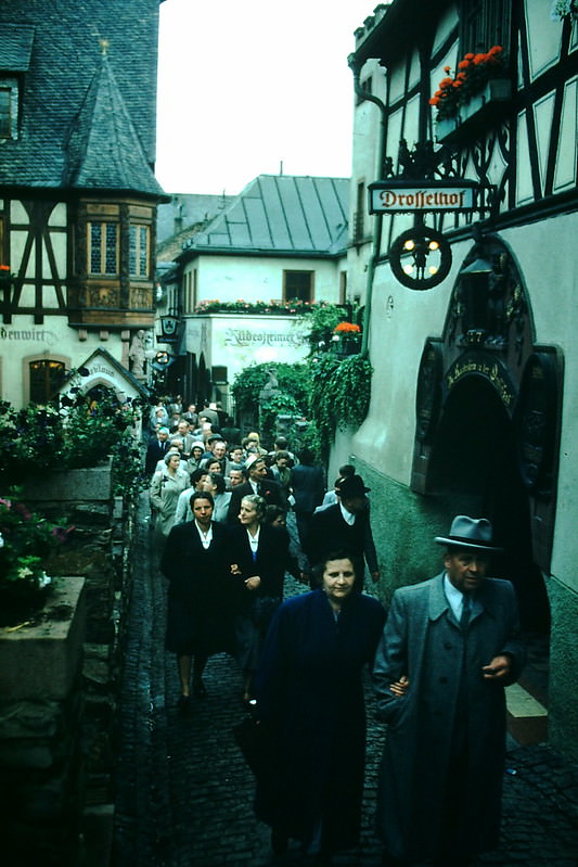 #23 Drosselgasse in Rudesheim, Wine Festival, 1954