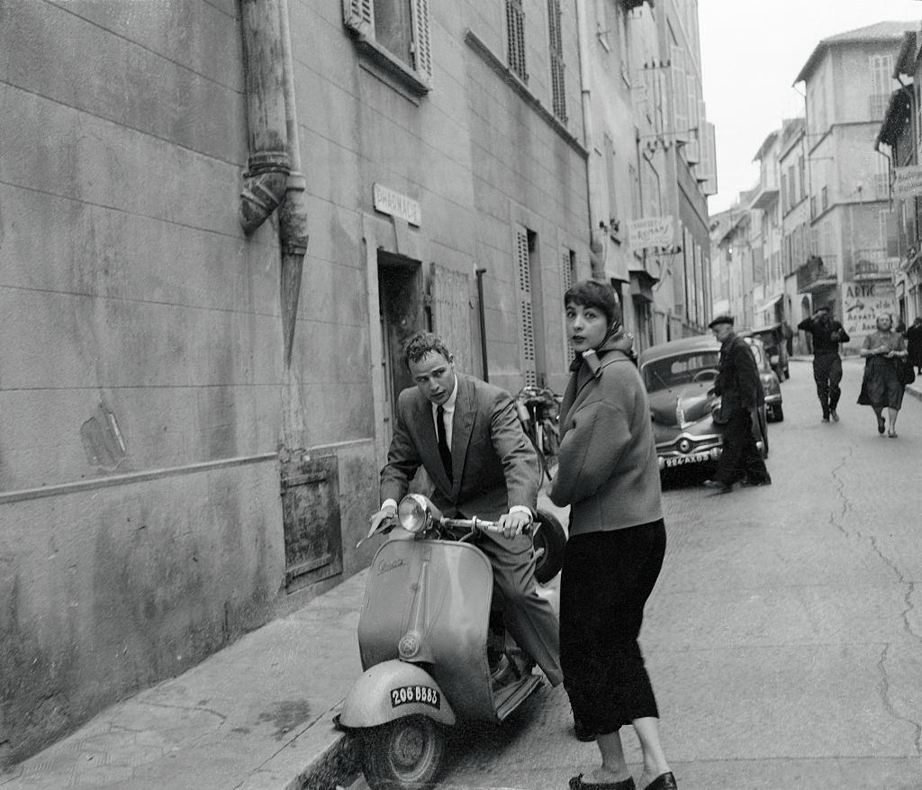 #41 Marlon Brando with Josiane Berenger, 1954.