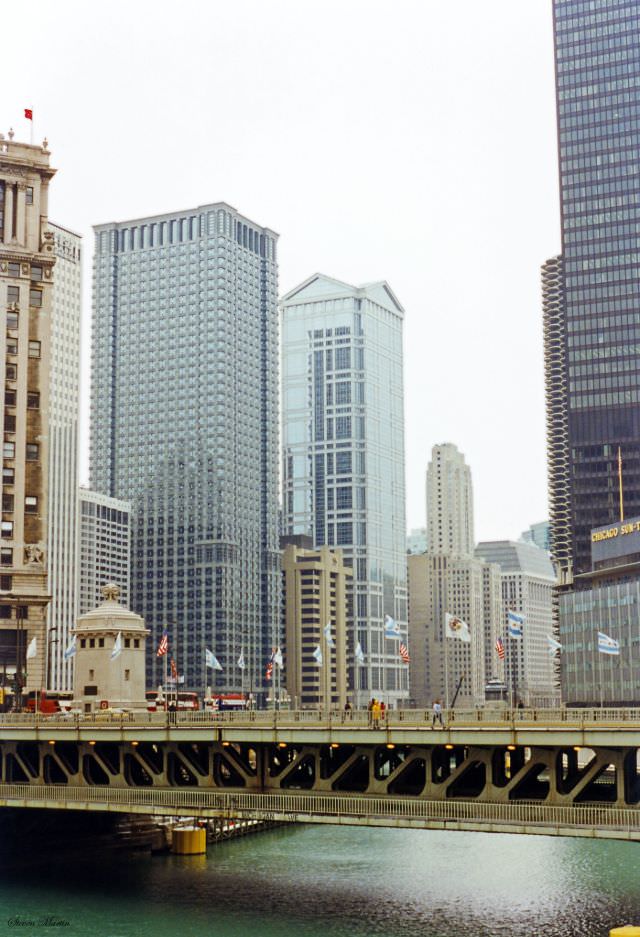 #5 Chicago River and Michigan Avenue Bridge, Chicago, February 1996