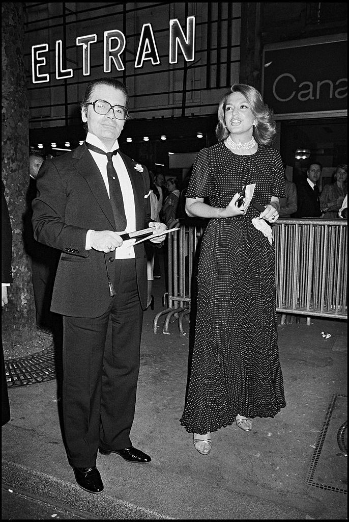 #28 Karl Lagerfeld with Ira De Furstenberg attend the concert of Lola Beltran in 1979.
