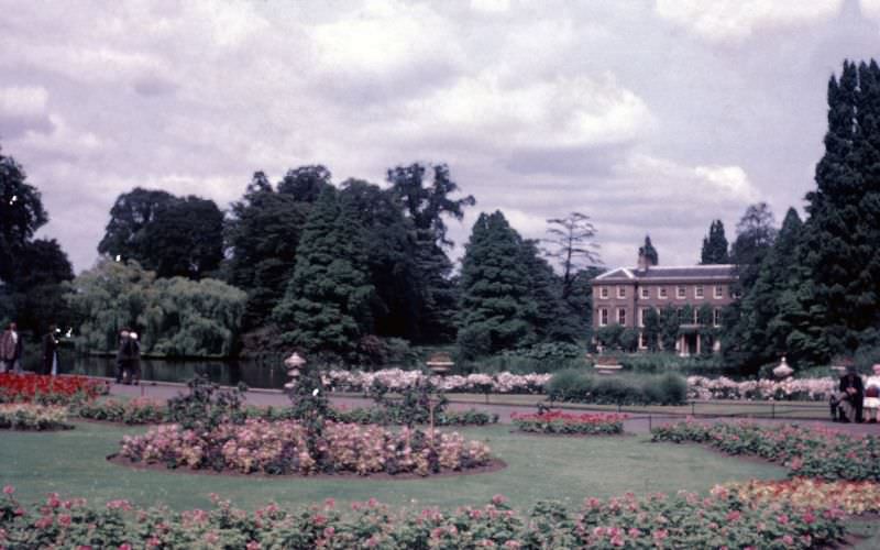 #9 Kew Gardens, London