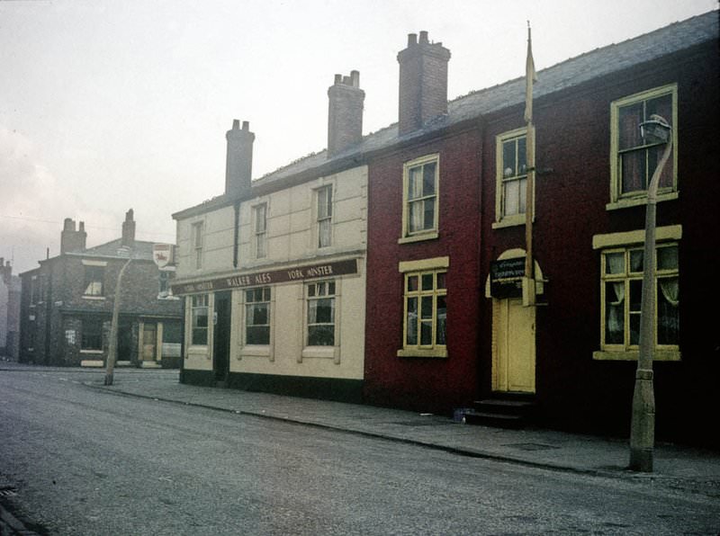 #3 York Minster pub on the corner of Higher Chatham Street, around 1967.