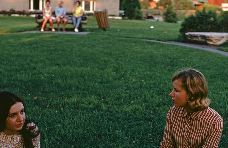 #20 Women in a park, Montreal, August 1969