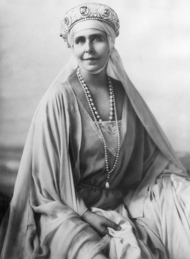 #23 Queen Marie of Romania in the Palace of Cotreconi in Bucharest.