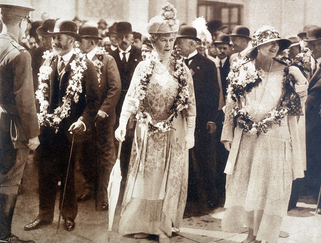 #29 Queen Marie of Romania with Queen Mary of Great Britain, 1924.