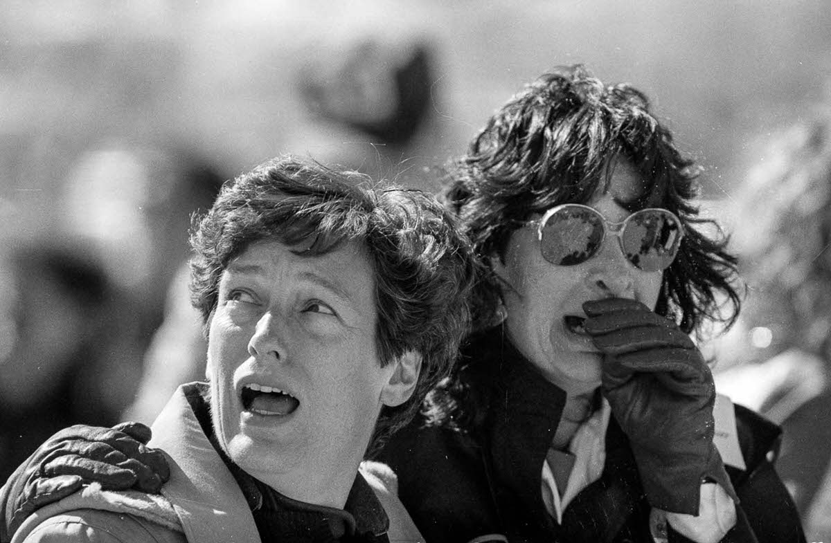 #15 Spectators react after the explosion of the Challenger