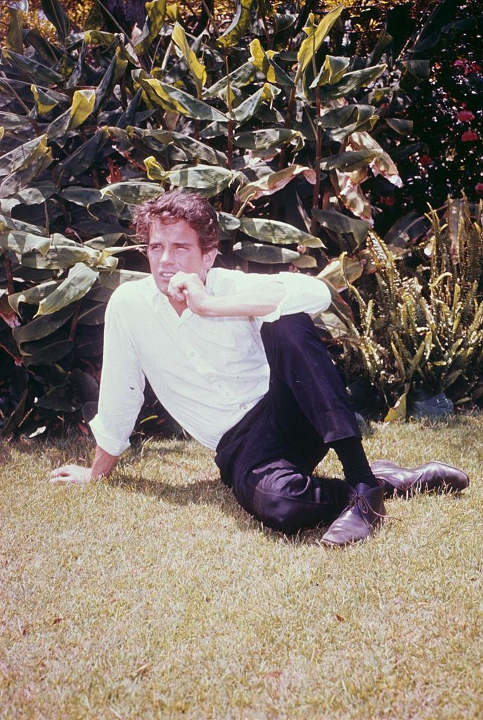 #58 Warren Beatty relaxing in the garden, 1968.