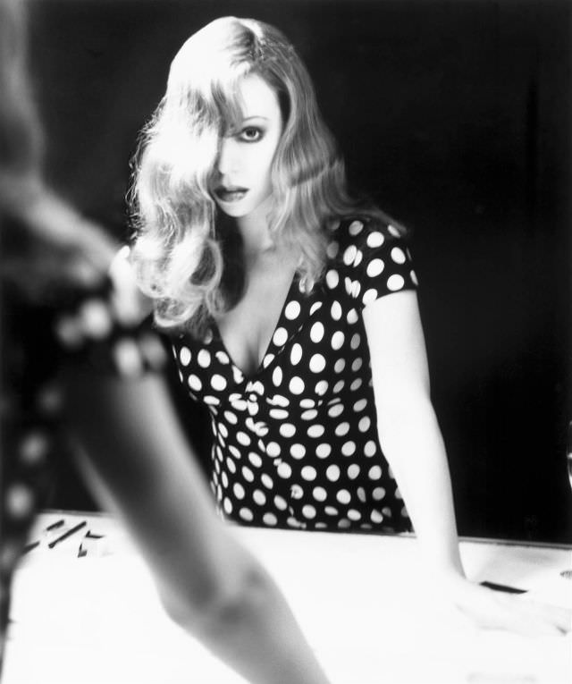 #39 Mariah Carey in pola dot dress, 1991.