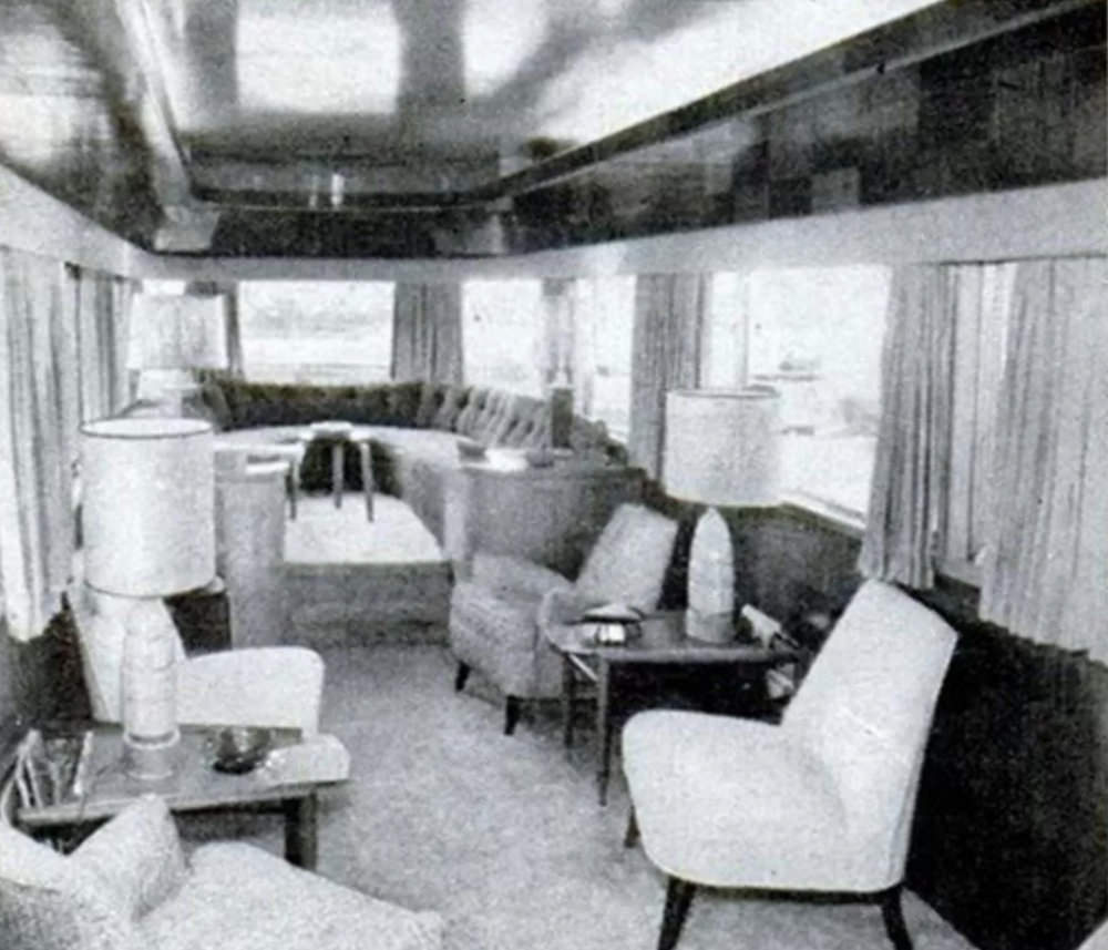 Home and Office on Wheels: The 1952 Executive Flagship Had it All in One Vehicle Inventions