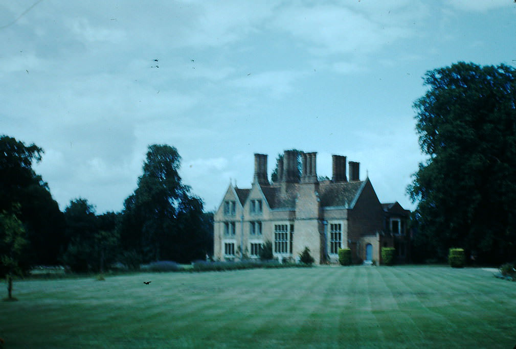 #55 Stoke Poges- Bucks- England, 1949.