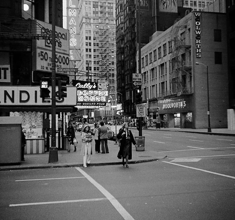 #17 Chicago street scenes, 1970s