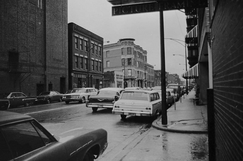 #18 Chicago street scenes, 1970s