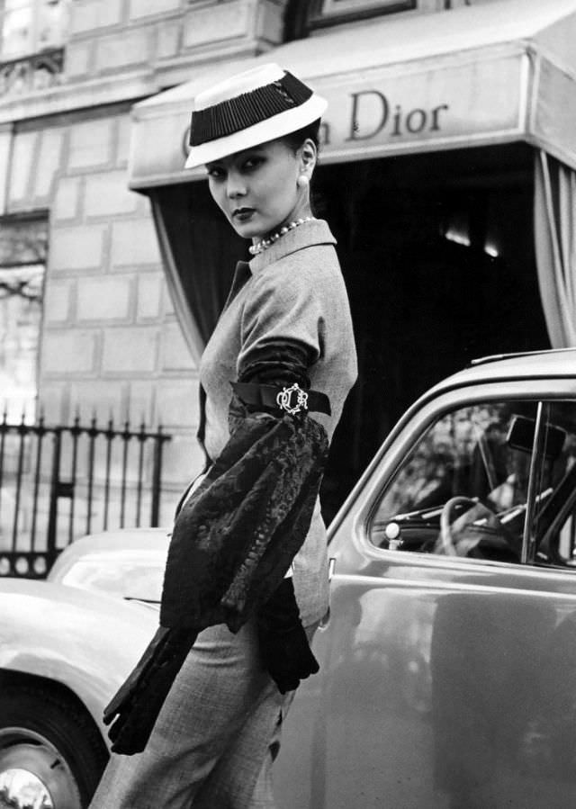 #4 Alia in suit by Christian Dior, Paris, 1951 by Regina Relang