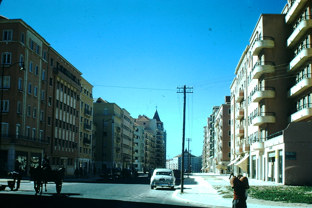 #20 Newly Completed apartments in Lisbon, 1950s.