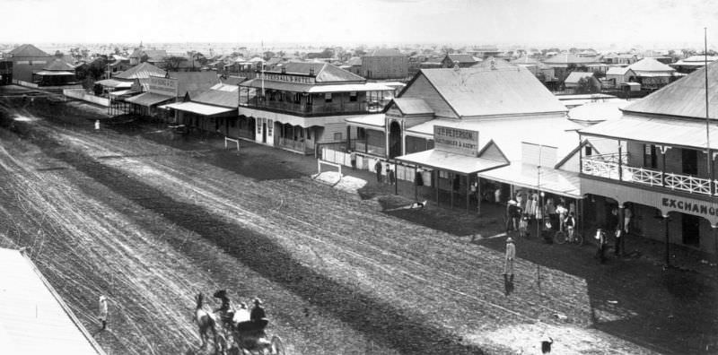 #27 Longreach, 1933