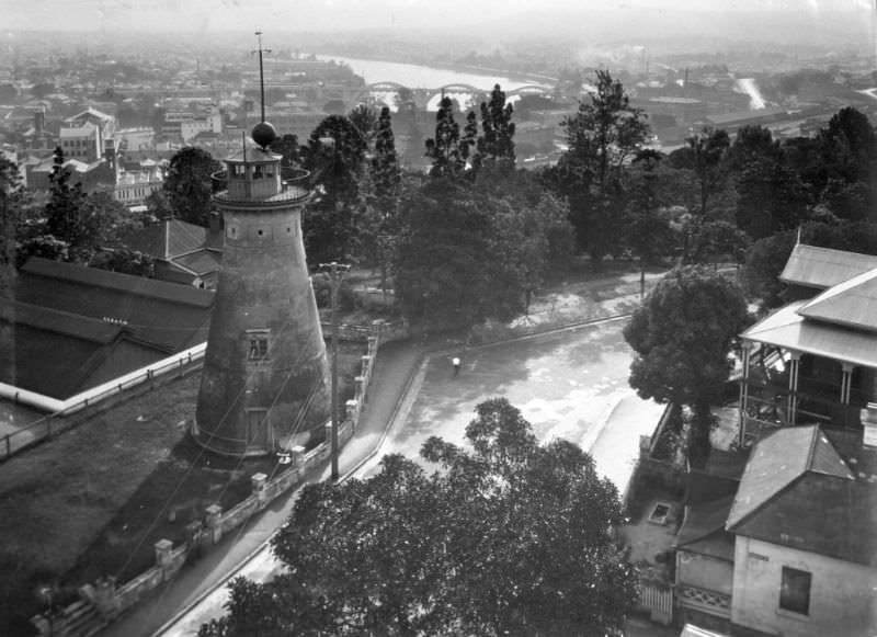 #11 Windmill Tower, Wickham Terrace, Brisbane looking west towards the William Jolly Bridge, December 1933