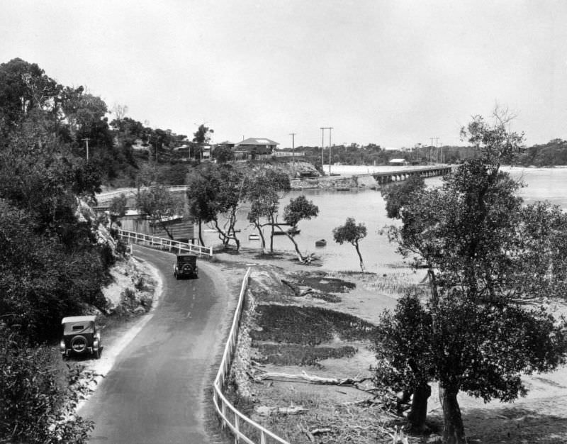 #31 Main Pacific Highway crossing Tallebudgera Creek, Burleigh Heads, 1934