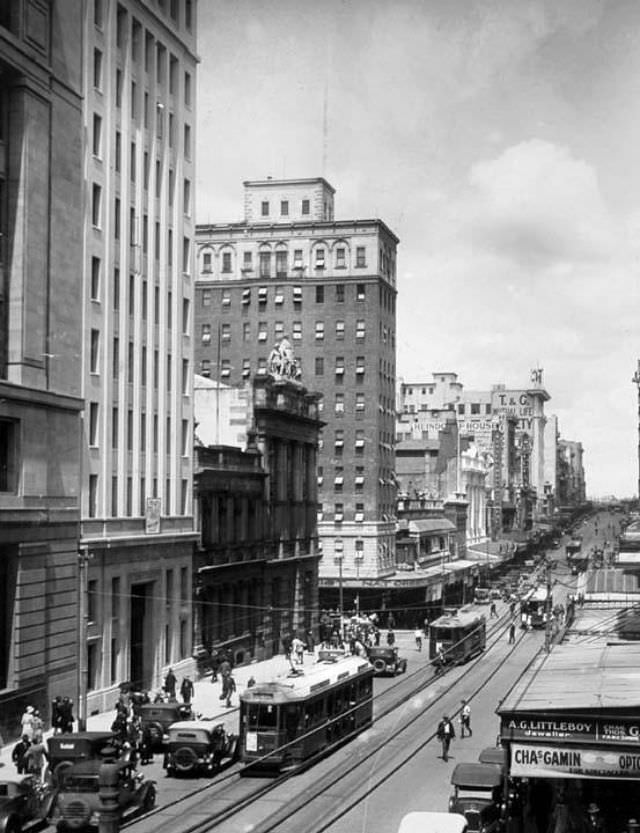 #1 Queen Street, Brisbane looking south, October 1930