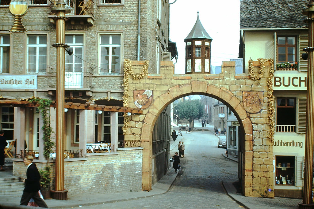 #58 Ruedesheim, Germany, 1994.