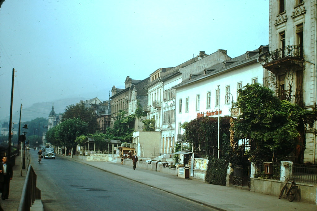 #60 Ruedesheim Street Along the Rhine, Germany, 1994.