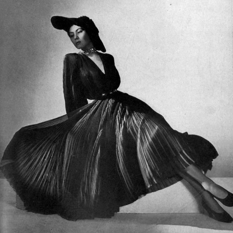 #1 Alla in finely pleated mousseline dress by Christian Dior, 1947