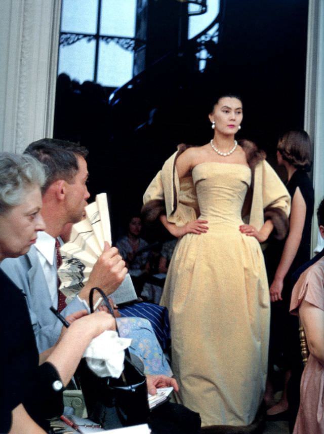 #39 Alla presents Dior’s velvet and mink ensemble called “Vermeer”, 1954.