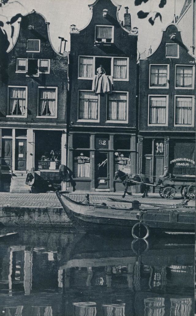 #18 Amsterdam Prinsengracht facades, 1930s