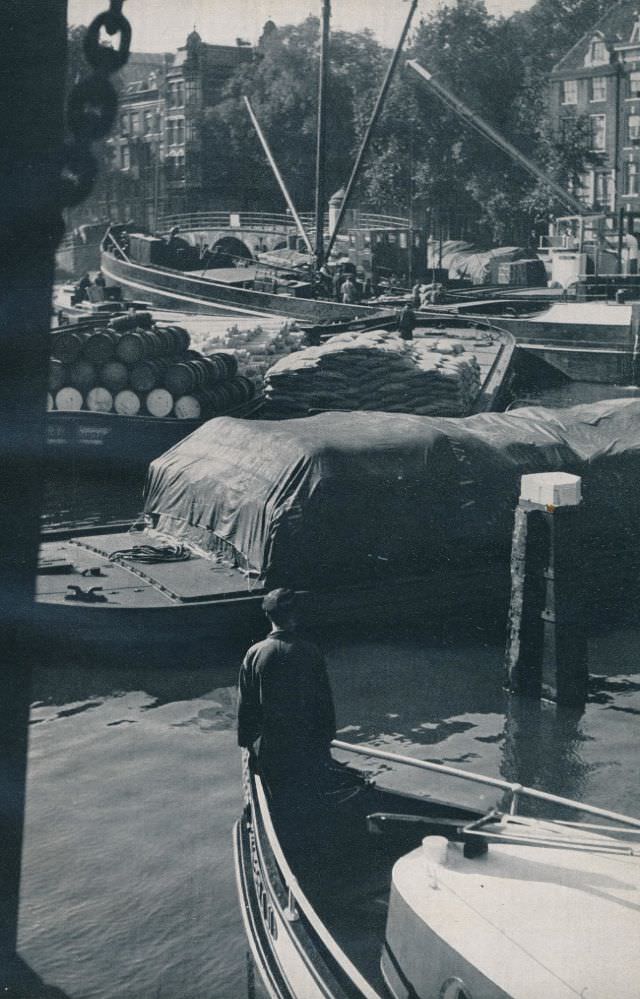 #23 Amsterdam within Amstel, 1930s