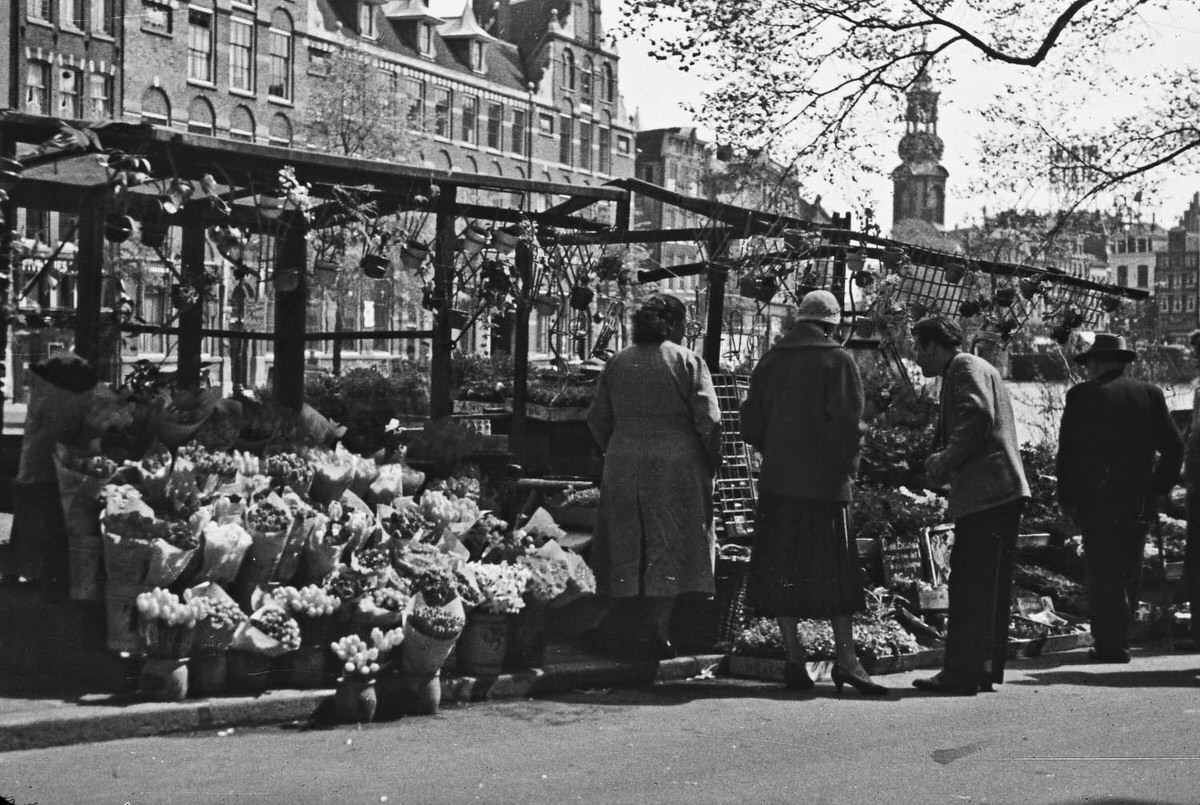 #27 Flower market, Amsterdam, 1958