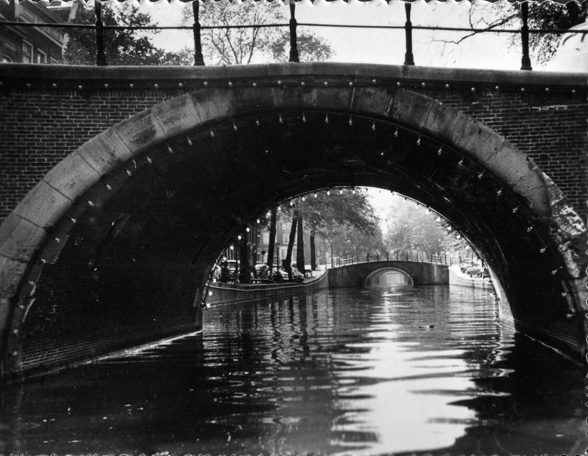 #38 Amsterdam bridge illuminated, 1958.
