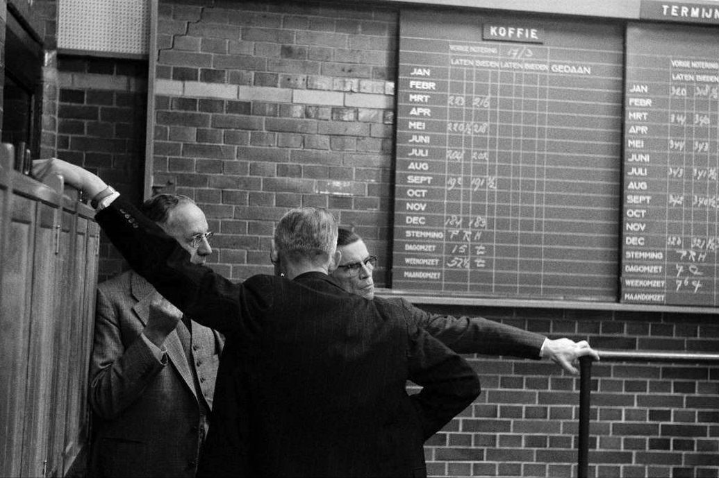 #13 The Exchange Building, Amsterdam, 1964